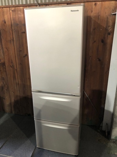 大阪府配送無料　Panasonic 2023年製　365L冷蔵庫