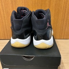 ナイキ エアジョーダン11 レトロ ボーイズ グレードスクール "72-10"の画像