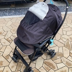 コンビ　ベビーカー　メチャカルハンディオート4キャス plus HF エッグショック　　の画像