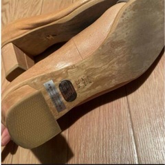 キャメル色パンプス23.5の画像