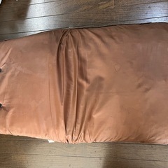折りたたみ座椅子の画像