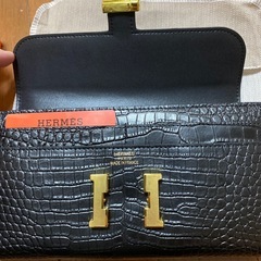 HERMES  constanceロングWallet アリゲーター
の画像