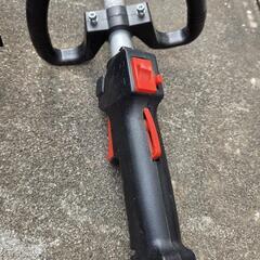 背負い草刈り機の画像