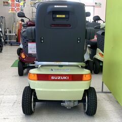 ☆美品☆ SUZUKI/ｽｽﾞｷ ｾﾆｱｶｰ ET4DB 2023年製  電動 車椅子 ﾊﾝﾄﾞﾙ型 ｼﾙﾊﾞｰｶｰ 四輪 【ユーズドユーズ名古屋天白店】 JM072602 の画像