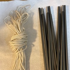 テント用ポール×2本　テント用ロープの画像