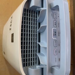 ✅SHARP 除湿機✅ ✅CV-G71-W✅の画像
