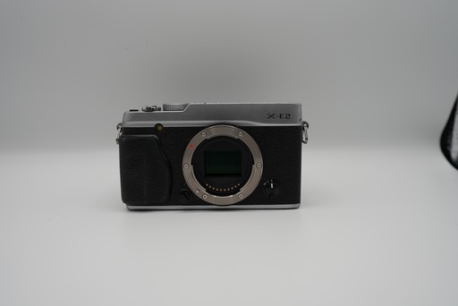 FUJIFILM X-E2（シルバー）＋神レンズ XF23mm F1.4 R｜即撮影OK！