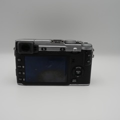 FUJIFILM X-E2（シルバー）＋神レンズ XF23mm F1.4 R｜即撮影OK！の画像