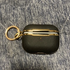 ブルートゥースイヤホンカバー付ブラック✖️ゴールドカラビナ付の画像