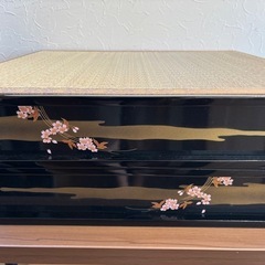 桜柄漆塗り和風台の画像