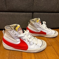 NIKEハイカットスニーカーの画像