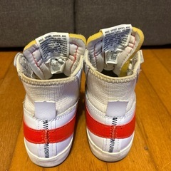 NIKEハイカットスニーカーの画像