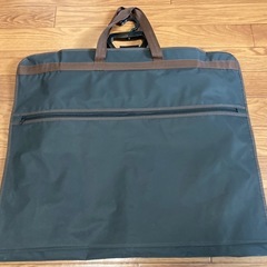 【visaruno】（ビサルノ）スーツカバー付き ハンガーの画像
