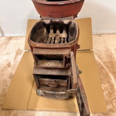 北海道で使用していた　石炭ストーブ　メーカー フクロク（福禄）。発送取引対応します説明文お読みくださいね。７月中に直接のお取引が可能な方のみ、2000円値引きします。の画像