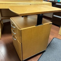 【取引済】カリモク学習机 の画像