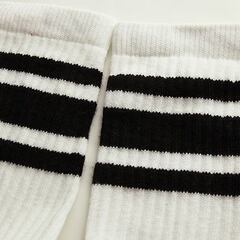 (2738) SkaterSocks ロングソックス 靴下 男女兼用 ソックス スケート スケボー チューブソックス Knee high White tube socks with Black stripes style 3 (22インチ) SKATE SK8の画像