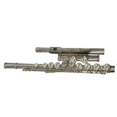 186000 現状品 YAMAHA ヤマハ YAMAHA 管楽器 フルート シリアル：211sⅡ  本体 [A1000027775973A]の画像