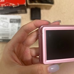 大人気ピンクカラー コンパクトデジタルカメラの画像