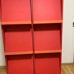 扉付きブックシェルフの画像
