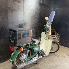 ★支払い総額6.0万円★関東圏内即日配送可能！ホンダ スーパーカブ50Fi AA01 フロントスクリーン付き！リアボックス付き！4スト、インジェクション！の画像