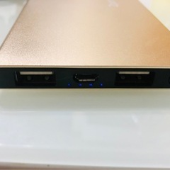 美品✨ モバイルバッテリー の画像