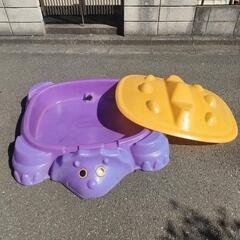 恐竜型 子供用プール 砂場 フタ付 引取限定 トイザらスの画像