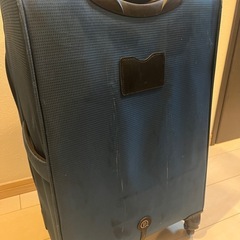無料　早い者勝ち　スーツケース　キャリーバッグ　トランク　旅行　の画像