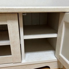 テレビ台の画像