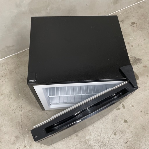 冷凍庫　小型 31L