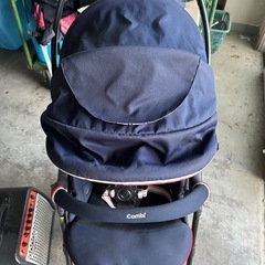 コンビ (Combi)ベビーカーの画像