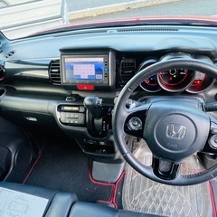 ホンダ N-BOXの画像