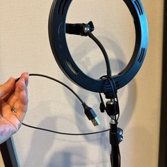 【取引先決定】LEDリングライト付きスマホ三脚スタンドの画像