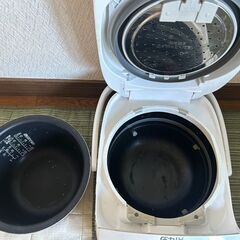 ZOJIRUSHI　象印　炊飯器　圧力IH炊飯ジャー　NP-BN10E1　5.5合炊　2014年製の画像