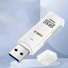新品未使用 USB 3.0 カードリーダー (type-c3.0ハブ付)の画像