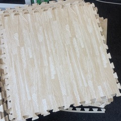タイルカーペット 59cm x 59cm 41枚の画像
