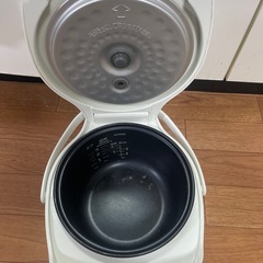 マイコン炊飯ジャー炊き立てミニ3合炊きの画像