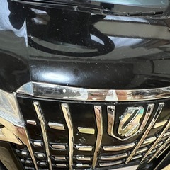 おもちゃの車の画像