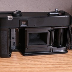 動作確認済 外観キレイ コニカ C35 AF ジャスピンコニカ ケース付属品多数の画像