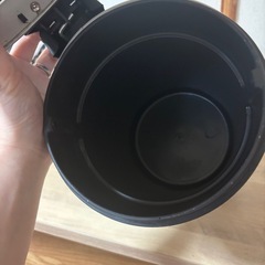ダストボックス　蓋付き　パールホワイト　足踏み　ゴミ箱　の画像