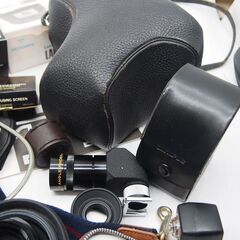 NIKOMAT ソフトケース　CANON　アングルファインダー　三脚　他　カメラアクセサリーまとめの画像