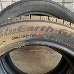 205/55R17 ヨコハマBluEarth　　　の画像