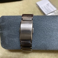 シチズン アテッサ 電波ソーラー チタンの画像