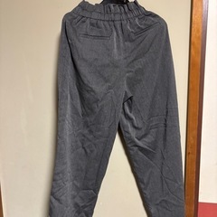 ユニクロパンツの画像