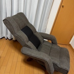 回転・リクライニング中座椅子の画像