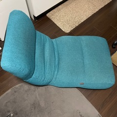 1人用座椅子の画像