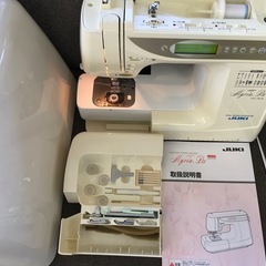 日本製★文字模様★JUKI家庭用CPミシンHZL-T8100★整備済の画像