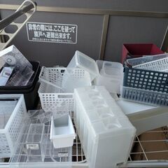【7月27日まで】収納用プラスチックケース・カゴセット 30点以上の画像