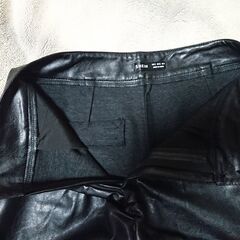 □　SHEIN 　レディース　　ブラック ショートパンツ　　SIZE S　　EU 36 　US ４の画像