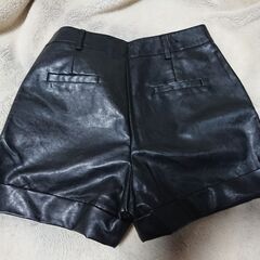 □　SHEIN 　レディース　　ブラック ショートパンツ　　SIZE S　　EU 36 　US ４の画像