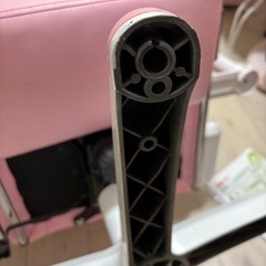 ゲーミングチェア　ピンクの画像